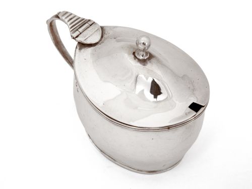 NEWCASTLE SILVER MUSTARD POT WITH ORIGINAL BLUE GLASS LINER - ADDITIONAL PHOTO 3