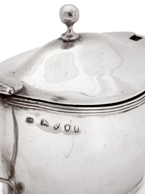 NEWCASTLE SILVER MUSTARD POT WITH ORIGINAL BLUE GLASS LINER - ADDITIONAL PHOTO 4