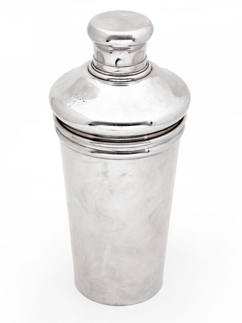tiffany co 15 pint sterling silver cocktail shaker - CATEGORY: ANTIQUE SILVER - DATED 1940