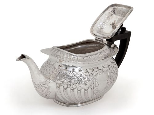 EDWARDIAN EDINBURGH SILVER TEA POT CHASED WITH SCROLLS AND FLOWERS - ADDITIONAL PHOTO 3