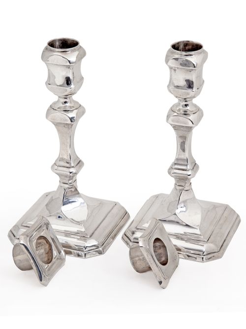 PAIR OF UNUSUAL DESIGN SILVER THOMAS BRADBURY CANDLE STICKS - ADDITIONAL PHOTO 2