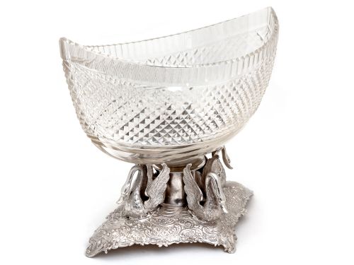 GERMAN 800 GRADE SILVER CENTRE PIECE DECORATED WITH SILVER SWANS - ADDITIONAL PHOTO 2