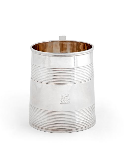 VICTORIAN SILVER PINT MUG WITH AN ENGRAVED LION FAMILY CREST - ADDITIONAL PHOTO 1