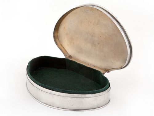 EDWARDIAN SILVER JEWELLERY OR TRINKET BOX WITH A STRIPED LEAF PATTERN ON THE HINGED LID - ADDITIONAL PHOTO 5