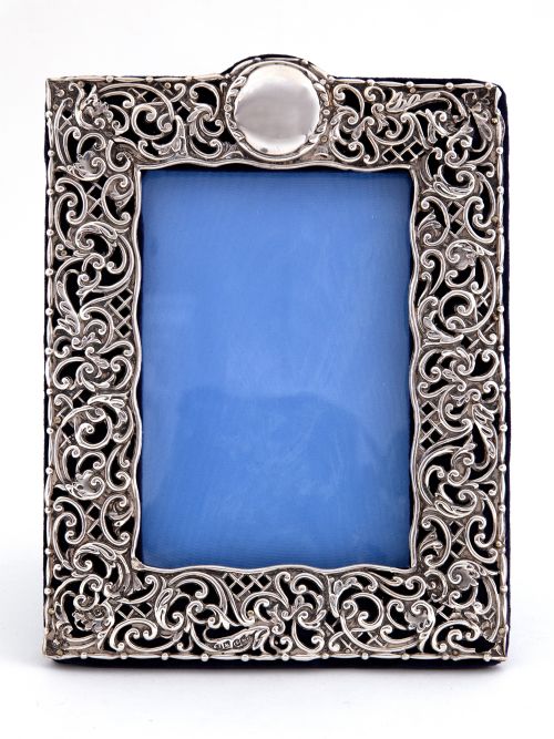 ORNATE ANTIQUE SILVER PHOTO PICTURE FRAME WITH BLUE VELVET BACK - ADDITIONAL PHOTO 1