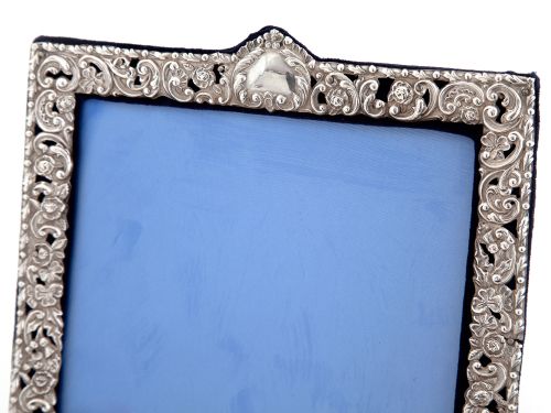 ANTIQUE CHESTER SILVER PHOTO FRAME WITH THISTLES ROSES AND CLOVER LEAVES - ADDITIONAL PHOTO 3