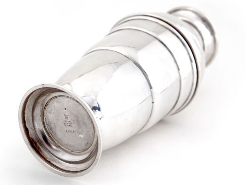 ART DECO STYLE SILVER PLATED COCKTAIL SHAKER WITH INTEGRAL ICE STRAINER - ADDITIONAL PHOTO 2