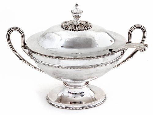 PAIR OF ELKINGTON CO SILVER PLATED SAUCE TUREENS AND LADLES - ADDITIONAL PHOTO 1