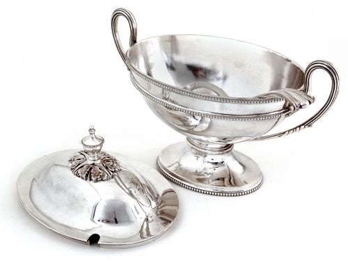 PAIR OF ELKINGTON CO SILVER PLATED SAUCE TUREENS AND LADLES - ADDITIONAL PHOTO 2