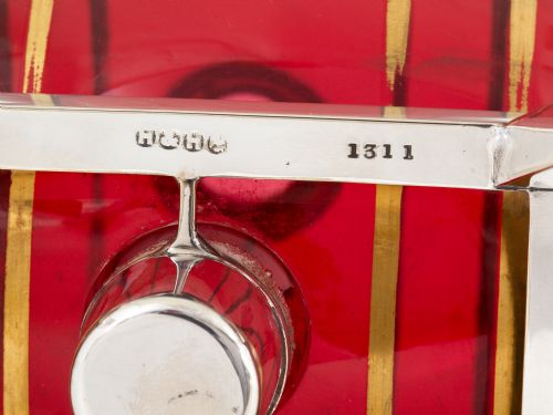 HUKIN HEATH SPIRIT BARREL WITH A SILVER PLATED SPIGOT AND CRANBERRY AND GILT GLASS BARREL - ADDITIONAL PHOTO 4