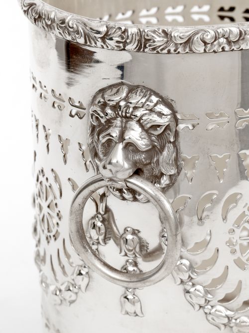 SILVER PLATED BOTTLE STAND WITH LION MASK LOOPED HANDLES - ADDITIONAL PHOTO 2