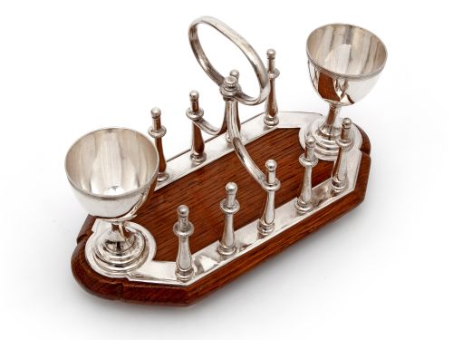 OAK AND SILVER PLATED TOAST RACK WITH TWO EGG CUPS - ADDITIONAL PHOTO 3