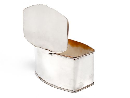 ART DECO SILVER PLATED BISCUIT OR TRINKET BOX WITH A PLAIN BODY AND HINGED LID - ADDITIONAL PHOTO 2