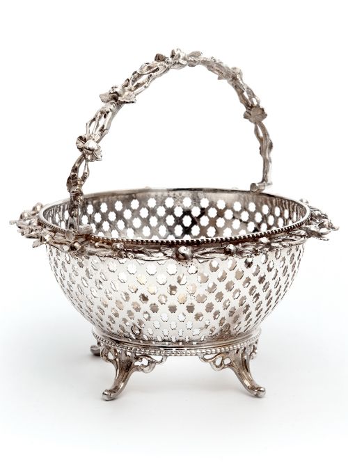SILVER PLATED BASKET WITH A PIERCED BODY AND RED CRANBERRY GLASS LINER - ADDITIONAL PHOTO 1