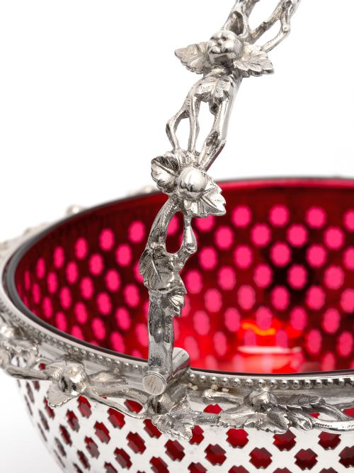 SILVER PLATED BASKET WITH A PIERCED BODY AND RED CRANBERRY GLASS LINER - ADDITIONAL PHOTO 4