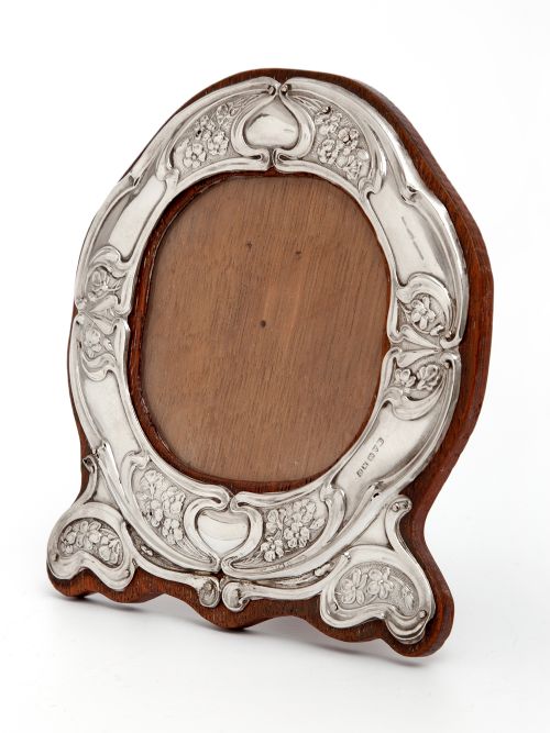 art nouveau silver photo picture frame with repousse stylised floral decoration - CATEGORY: ANTIQUE SILVER - DATED 1910