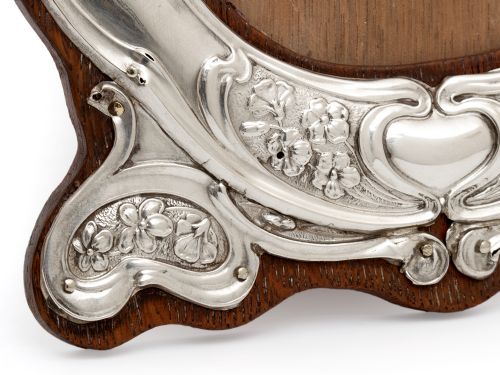 ART NOUVEAU SILVER PHOTO PICTURE FRAME WITH REPOUSSE STYLISED FLORAL DECORATION - ADDITIONAL PHOTO 3