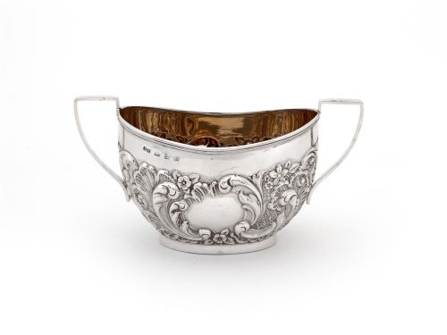 OVAL VICTORIAN THREE PIECE SILVER BACHELOR TEA SET - ADDITIONAL PHOTO 2