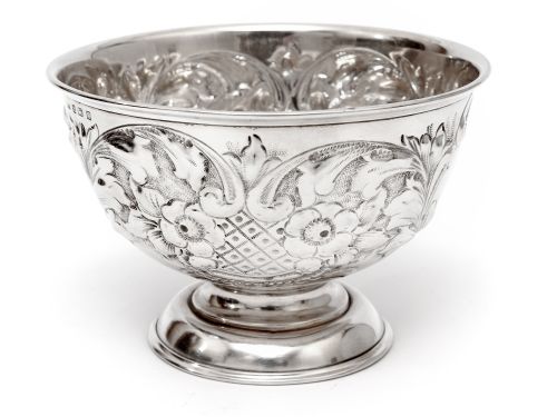 EDWARDIAN SILVER ROSE BOWL EMBOSSED WITH FLOWERS AND SCROLLS - ADDITIONAL PHOTO 2
