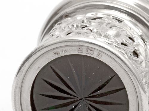VICTORIAN SILVER DRESSING TABLE JAR WITH A PULL OFF LID AND BRISTOL GREEN GLASS LINER - ADDITIONAL PHOTO 5