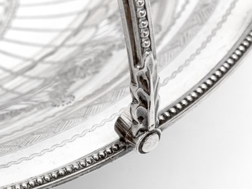 ANTIQUE SILVER PLATED CIRCULAR BASKET WITH A BEADED BORDER AND SWING HANDLE - ADDITIONAL PHOTO 3