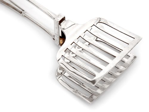 EDWARDIAN SILVER PLATED ASPARAGUS SERVERS WITH AN ALBANY PATTERN HANDLE - ADDITIONAL PHOTO 2