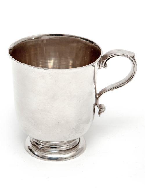 edward barnard silver christening mug with a plain body and cast scroll handle - CATEGORY: ANTIQUE SILVER - DATED 1910