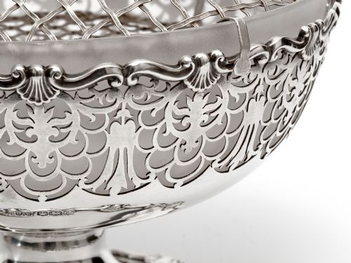 MAPPIN WEBB SILVER ROSE BOWL WITH FROSTED GLASS LINER AND FLOWER GRILL - ADDITIONAL PHOTO 3