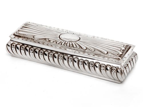 victorian silver trinket box with gadroon style chased body and internal gilding - CATEGORY: ANTIQUE SILVER - DATED 1890
