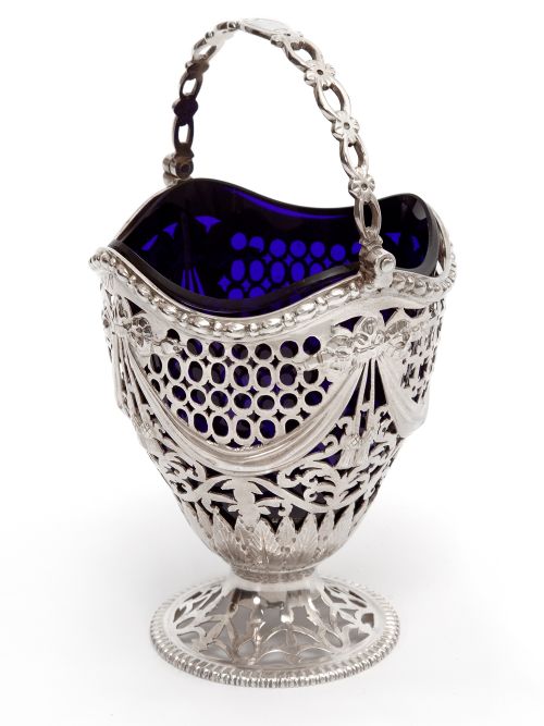 ANTIQUE SILVER GEORGE III STYLE SUGAR BASKET WITH A BRISTOL BLUE LINER - ADDITIONAL PHOTO 4