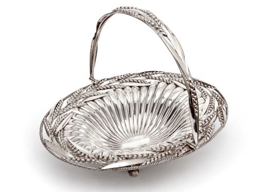 VICTORIAN OVAL SILVER PLATED SWING HANDLE BASKET WITH WHEAT AND ROPE BORDER ON FOUR CAST SCROLL FEET - ADDITIONAL PHOTO 4