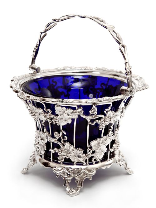 LARGE VICTORIAN SILVER PLATED SUGAR BASKET WITH A BRISTOL BLUE LINER - ADDITIONAL PHOTO 1