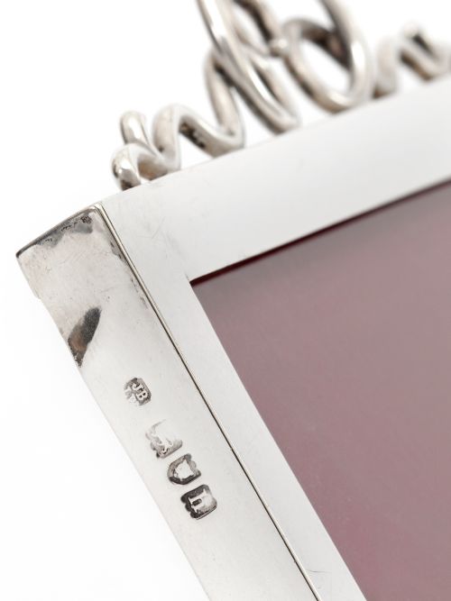 EDWARDIAN SILVER PICTURE PHOTO FRAME WITH A PLAIN MOUNT AND THICK GAUGE APPLIED SCROLLING - ADDITIONAL PHOTO 3