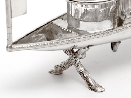UNUSUAL VICTORIAN SILVER PLATE NOVELTY ROWING BOAT CRUET SET - ADDITIONAL PHOTO 2