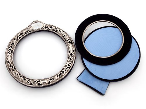 PAIR OF VICTORIAN DECORATIVE CIRCULAR CHESTER SILVER PHOTO OR PICTURE FRAMES - ADDITIONAL PHOTO 2