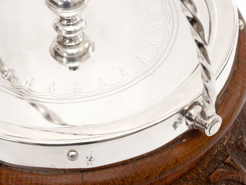 ANTIQUE OAK AND SILVER PLATED BARREL WITH A ROPE SWING HANDLE AND WHITE CHINA LINER - ADDITIONAL PHOTO 3