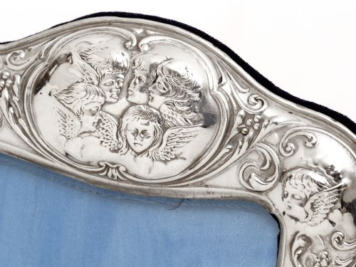 VICTORIAN SILVER PHOTO OR PICTURE FRAME EMBOSSED WITH REYNOLDS STYLE CHERUBS - ADDITIONAL PHOTO 3