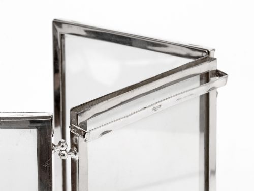 SIMPLE SIMON PATENT SILVER PLATED FOLDING PHOTO OR PICTURE FRAME - ADDITIONAL PHOTO 5