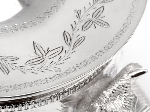 VICTORIAN SILVER PLATED BISCUIT BOX WITH A ROMAN HELMET FINIAL AND ROMAN WARRIOR FRIEZE - ADDITIONAL PHOTO 7