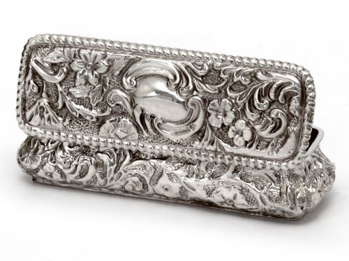 SMALL ANTIQUE SILVER TRINKET OR JEWELLERY BOX WITH REPOUSSE FLORAL AND SCROLL DECORATION - ADDITIONAL PHOTO 2
