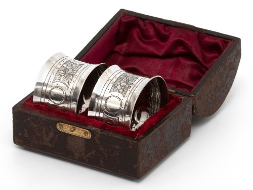 victorian john round boxed pair of silver convex shaped napkin rings - CATEGORY: ANTIQUE SILVER - DATED 1880