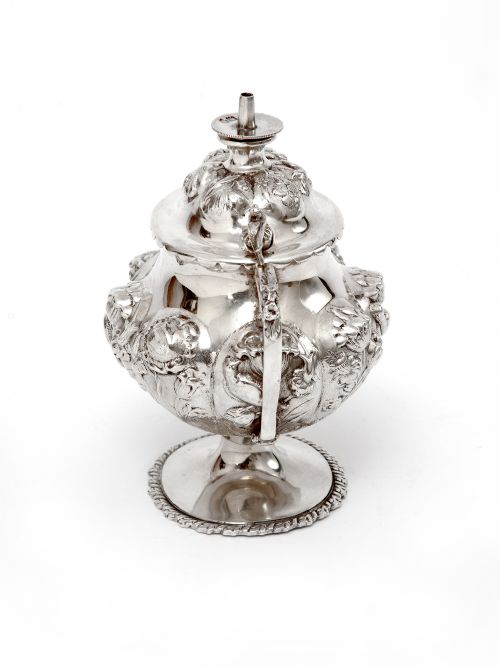 EDWARDIAN WILLIAM COMYNS SILVER TABLE CIGAR LIGHTER - ADDITIONAL PHOTO 3