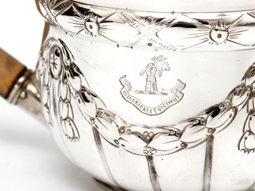 VICTORIAN SILVER BACHELOR STYLE TEA POT WITH A CRESTED BODY - ADDITIONAL PHOTO 3