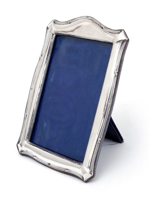 antique silver shaped photo frame with a ribbon and reed and plain border - CATEGORY: ANTIQUE SILVER - DATED 1910