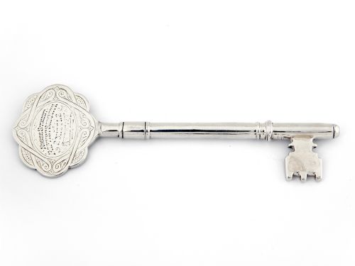 ANTIQUE SILVER BOXED PRESENTATION KEY - ADDITIONAL PHOTO 2