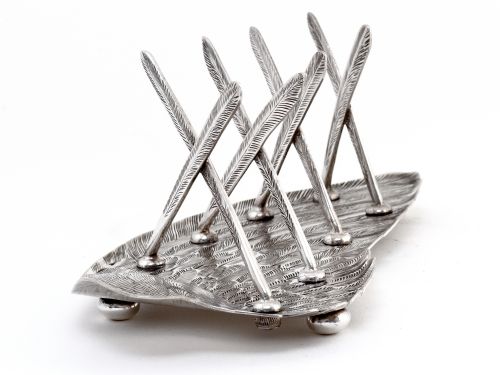 SILVER PLATED TOAST RACK SHAPED AS A BIRD WING ENGRAVED WITH FEATHERS - ADDITIONAL PHOTO 6