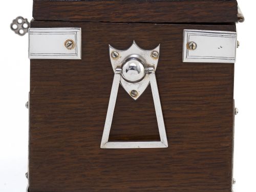 LATE VICTORIAN OAK AND SILVER PLATE RECTANGULAR TWO COMPARTMENT TEA CADDY - ADDITIONAL PHOTO 7