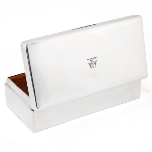 ADIE BROTHERS SILVER CIGAR OR CIGARETTE BOX WITH A HINGED CRESTED SOLID LID - ADDITIONAL PHOTO 1
