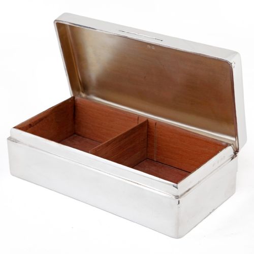 ADIE BROTHERS SILVER CIGAR OR CIGARETTE BOX WITH A HINGED CRESTED SOLID LID - ADDITIONAL PHOTO 2