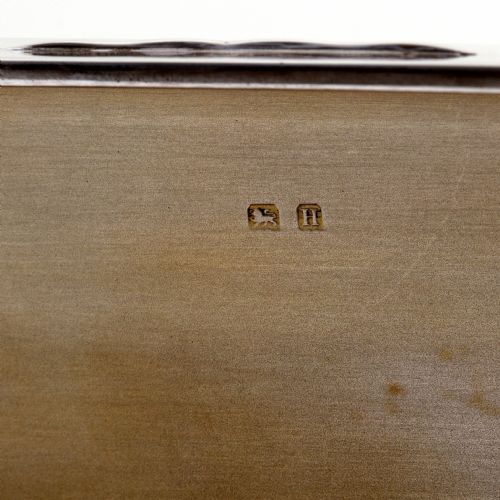 ADIE BROTHERS SILVER CIGAR OR CIGARETTE BOX WITH A HINGED CRESTED SOLID LID - ADDITIONAL PHOTO 5